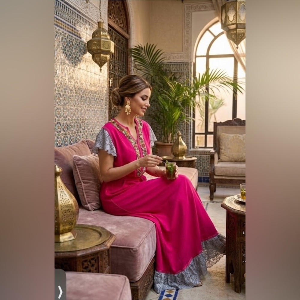 New Elegant Moroccan Beaded Caftan dress-kaftan Pink with Belt & Lace Details